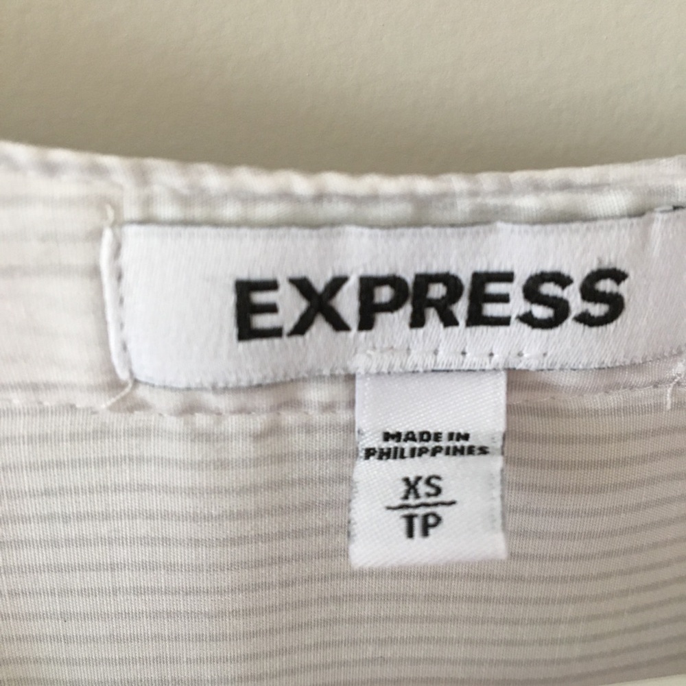 Express Top - Picture 3 of 3